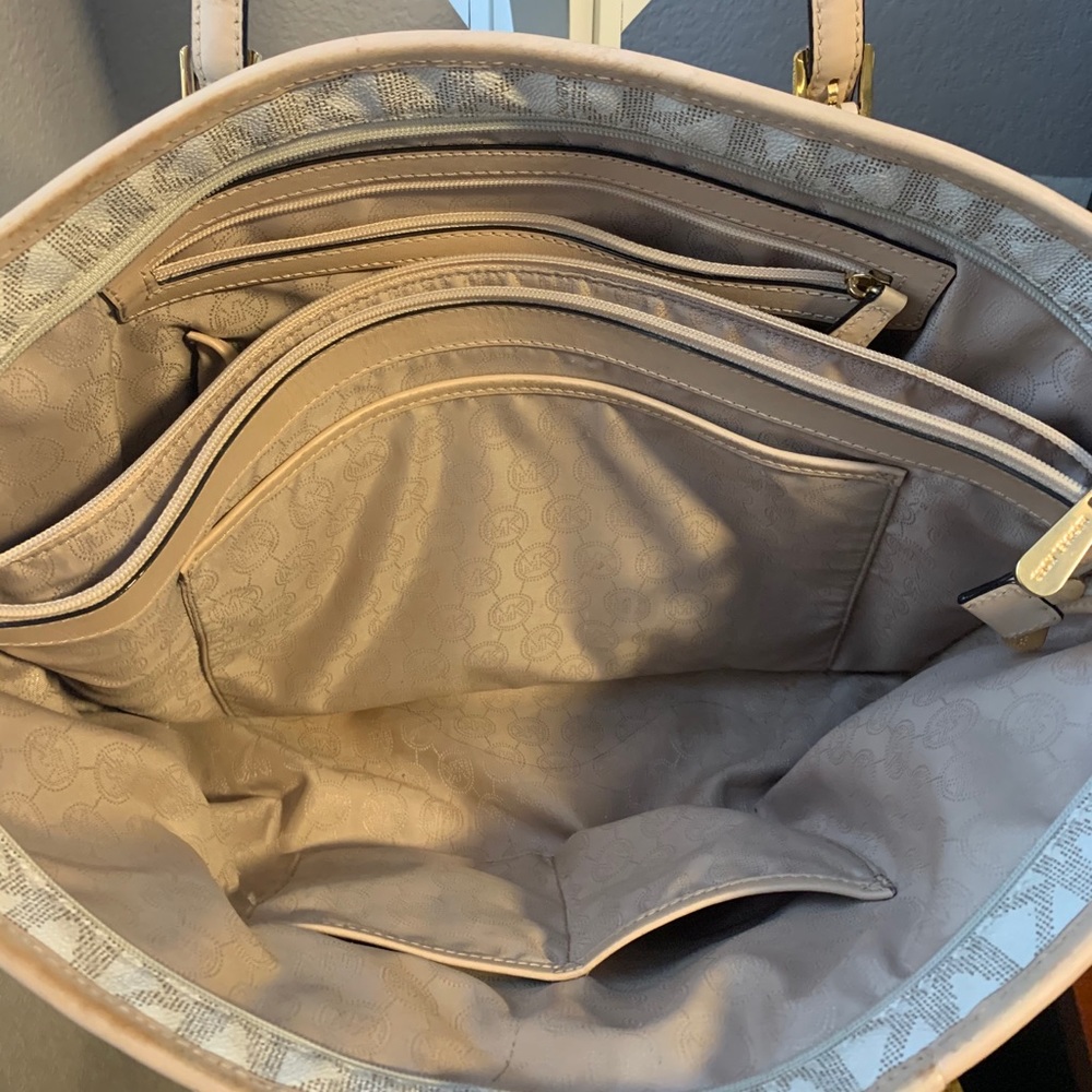 Michaels Kors Tote Laptop Bag - Picture 9 of 11